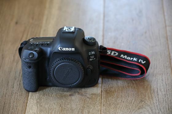  Canon eos 5D mark IV