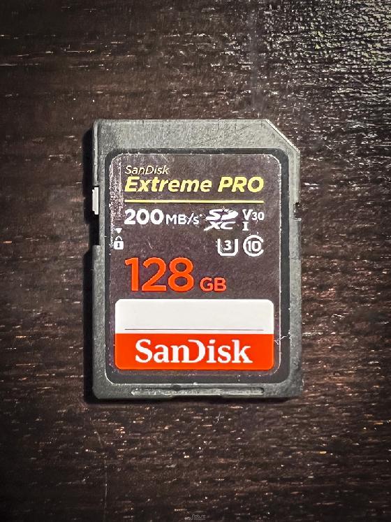 Boitier hybride Sigma FP et Objectif Sigma 14mm f 1.8 ART DG