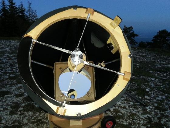 Télescope Dobsonfactory 600 F/D3.2 motorisé goto + accessoires