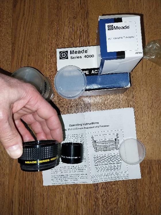 MEADE Réducteur de focale f/3.3 + adaptateurs (Rare)