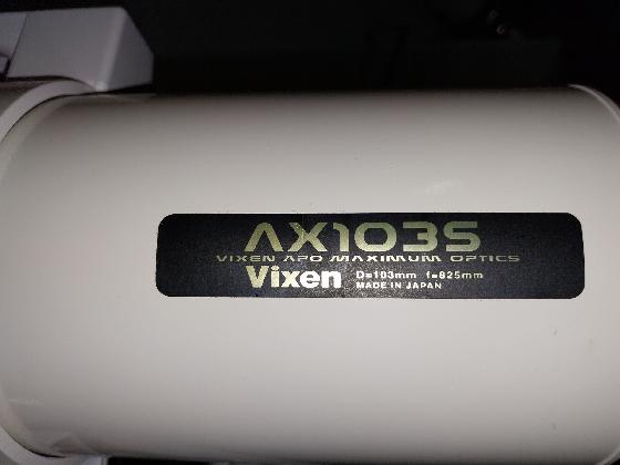 VIXEN AX103S (f/8) quadruplet aplati + réducteur 0,7X