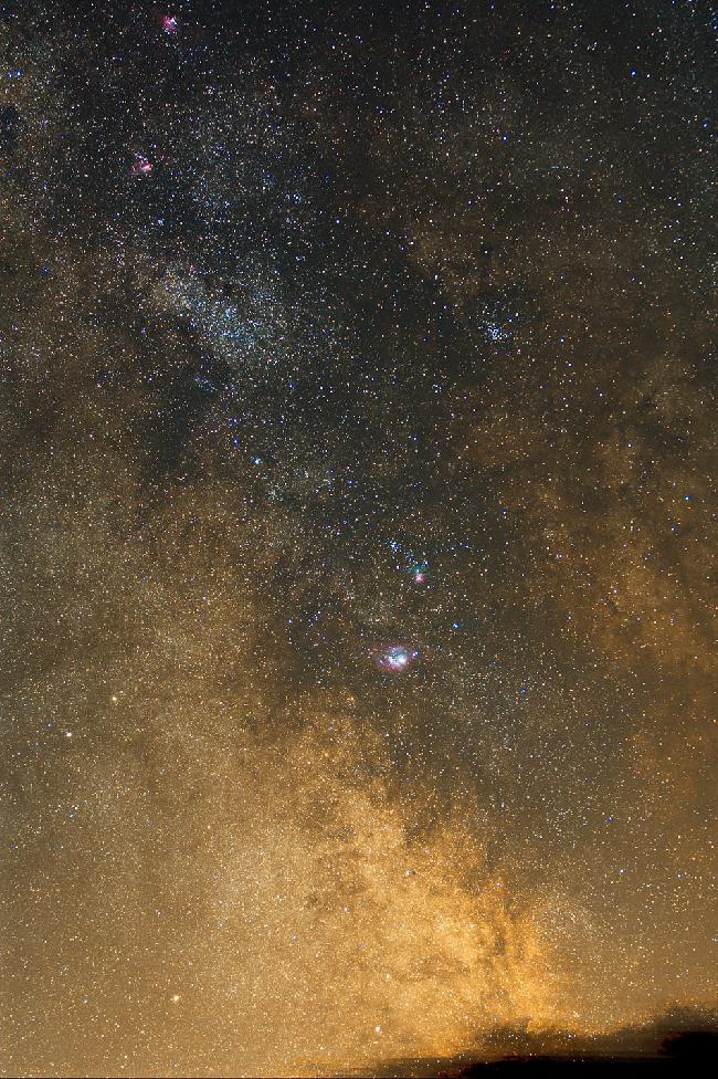 Région du centre galactique dans le Sagittaire.