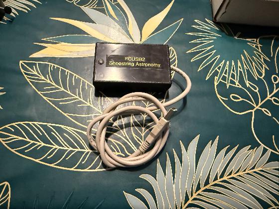 Porte oculaire motorisé JMI NGF-CM avec contrôleur USB pour SC