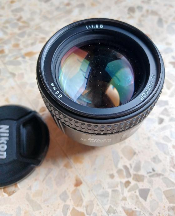 Objectif Nikkor 85 mm AFD 1.8