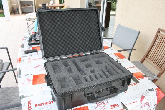 Valise étanche avec mousse