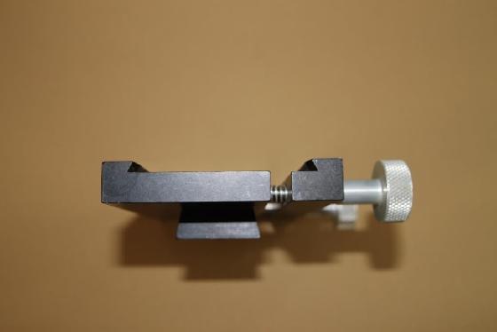 PLATINE D'ADAPTATION QUEUE D'ARRONDE VIXEN VERS LOSMANDY