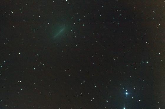 Une comète dans la Casserole (sur les étoiles)