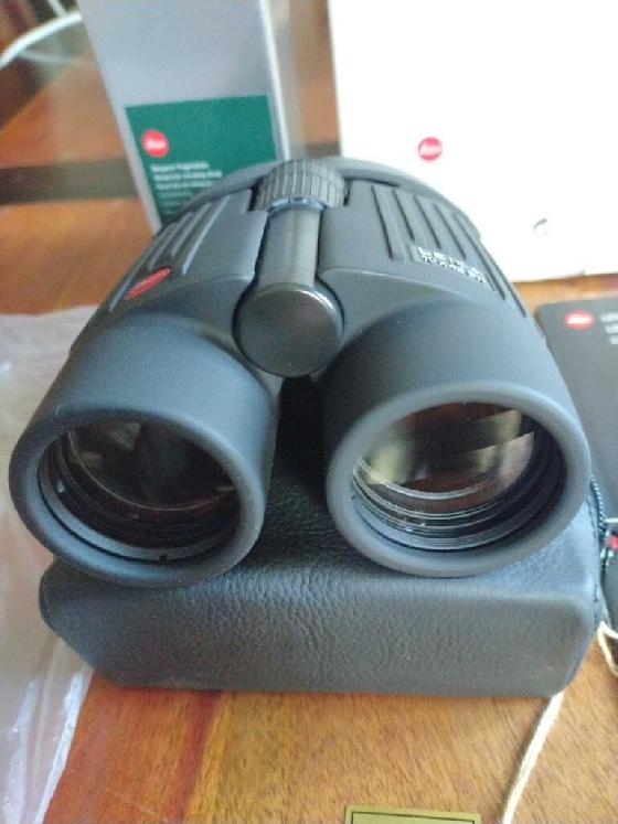 Jumelles LEICA 10x42 NEUVES