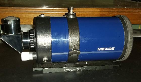 Meade modèle 2045 - 102/1000 f/d 10 Schmit-Cassegrain