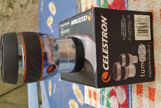 Oculaires CELESTRON LUMINOS Focale (19 - 23 mm) 82° Coulant 50.8 mm très bon état