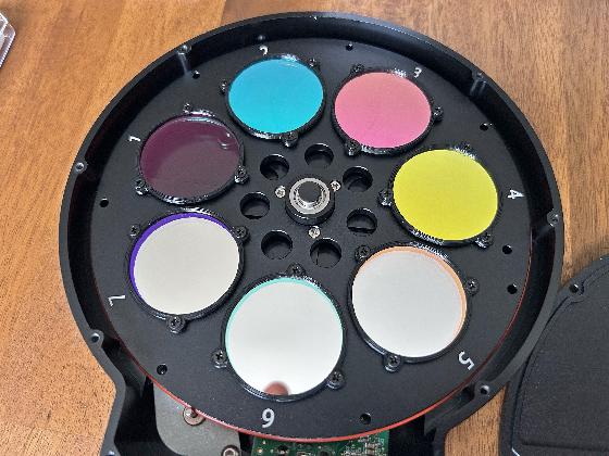 Astrodon HSO 5nm 3nm 5nm et Chroma LRGB 36mm non montés + roue à filtre ZWO 7x36mm V2