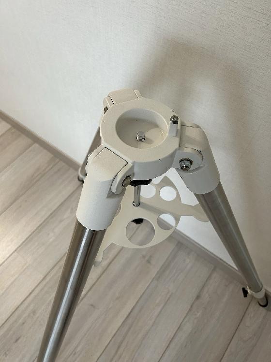 Trepied pour monture NEQ3.2, EQM-35, NEQ5, AZ-EQ5, HEQ5 en acier bon état