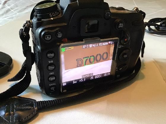 Nikon D7000, nikon 18-135,accessoires.