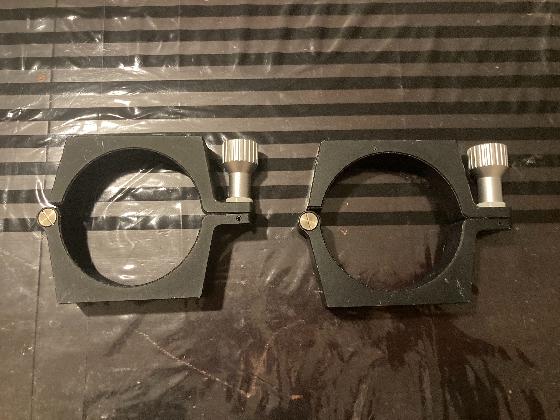 Colliers William Optics pour lunette de 80mm