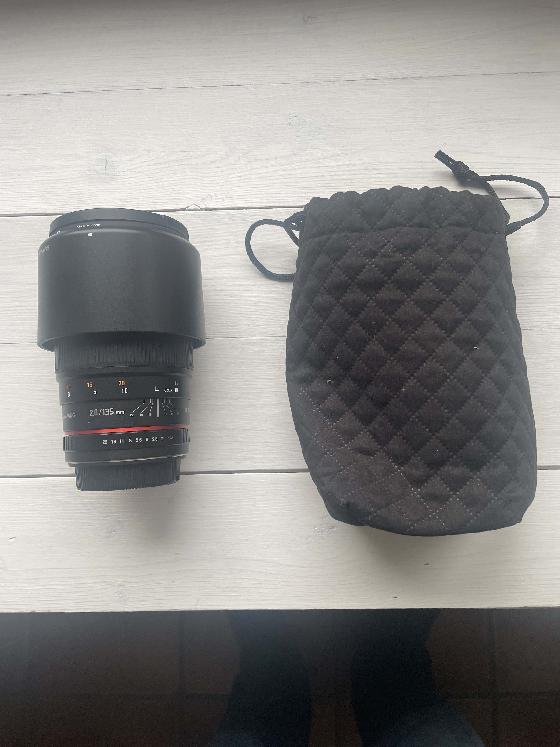 Objectif Samyang 135/F2