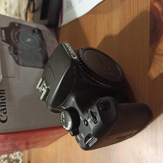 Canon eos 1000D refiltré astrodon Inside