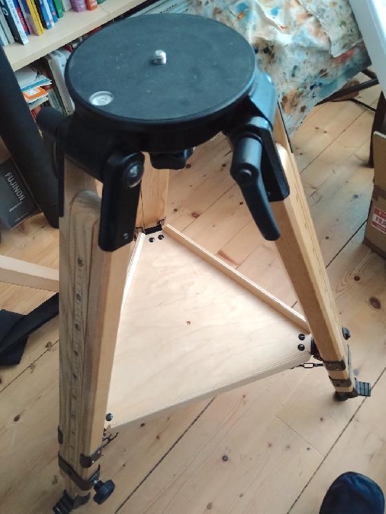 Trépied Berlebach Astro Berlebach Report 212 et Trépied en bois Berlebach UNI 18