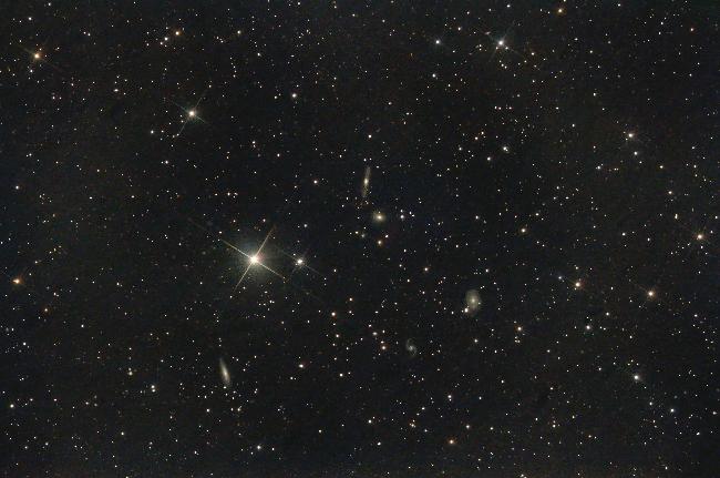 Un groupe galactique sur la tête du Bélier céleste