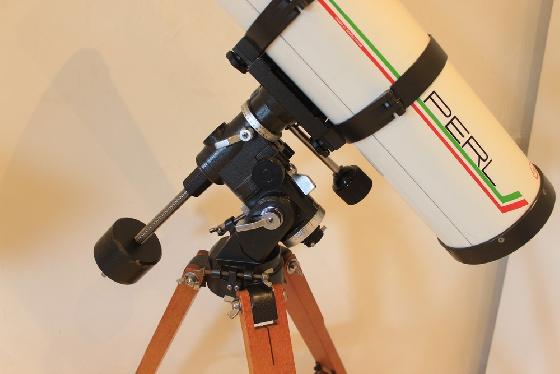 Télescope Perl Vixen R 135 S