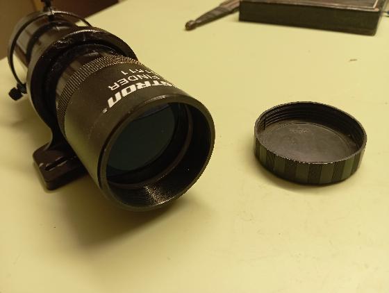 Chercheur Célestron et son support