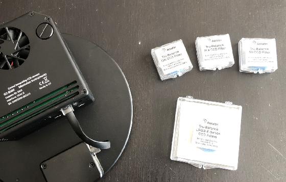 Caméra Moravian G2-8300 + Roue à filtre complète