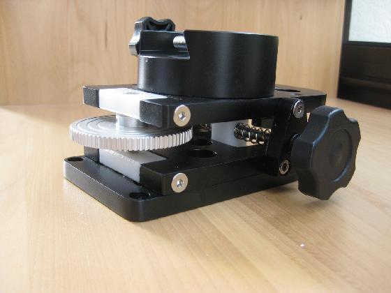 Platine guidage micrometrique