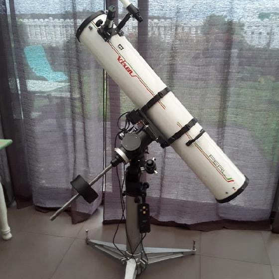 monture saturn + newton 150