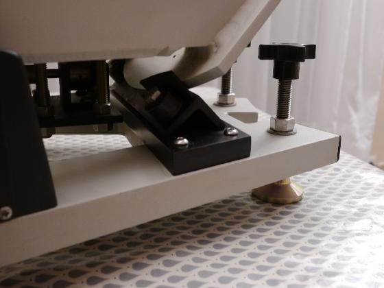 Tablle équatoriale TOM O' pour 400m motorisée 2 axes  avec ST4