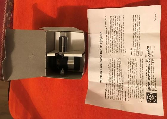 Oculaire réticulé éclairé Plossl 9mm 1-1/4'' MEADE Series 4000