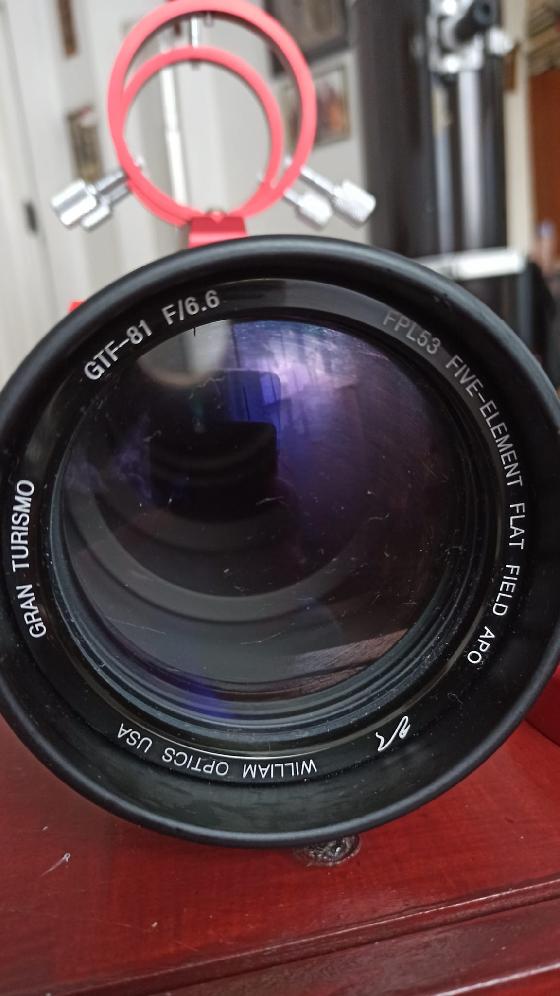 Lunette William Optics apo GTF 81 mm à 5 éléments avec système de guidage. F/D de 6,6.