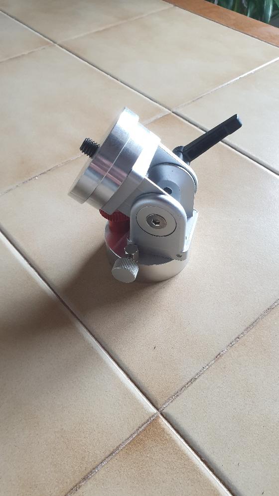 Base équatoriale compacte