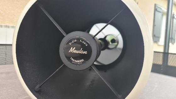 Takahashi Mewlon 210