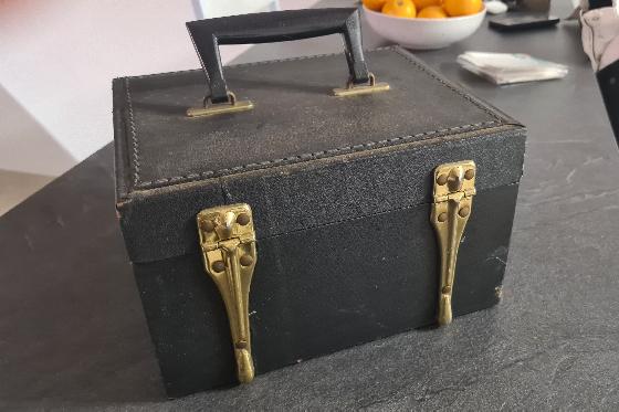 Tube C90 Vintage avec boîte d'origine