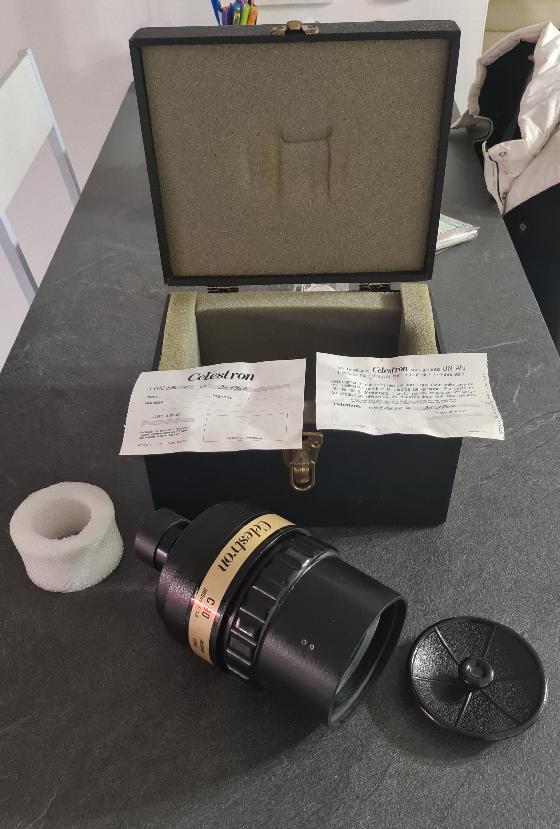 Tube C90 Vintage avec boîte d'origine