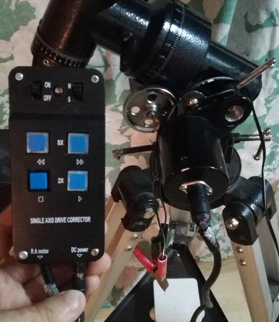 Omegon 130/920 Eq-3 motorisé + accessoires