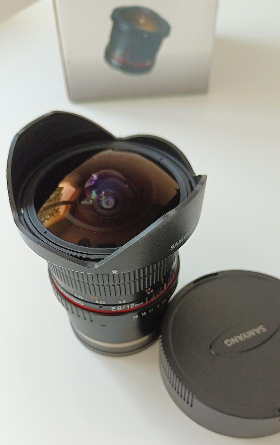 Samyang 12mm fisheye monture Sony E 