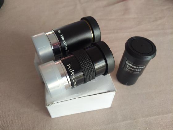 Télescope SkyWatcher 200/800 Carbone F/D=4 avec housse de transport et 2 oculaires