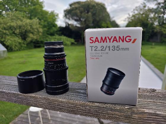 Samyang 135mm monture Sony