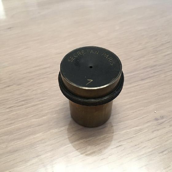 Oculaire Secretan 7 - Manent ?