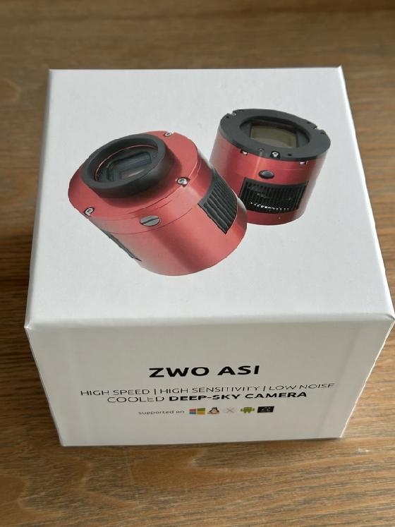 Caméra d’astronomie ZWO ASI2600MC Pro – État impeccable