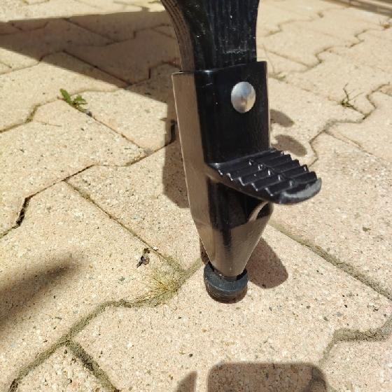 Trépied PLANET Berleback EQ8