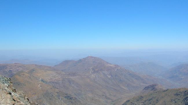 Cerro Tololo vu depuis le Cerro Pachon, Chili 2011