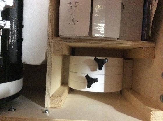 Lot complet Newton Skywatcher BD 200/1000 + monture + caisse + accessoires