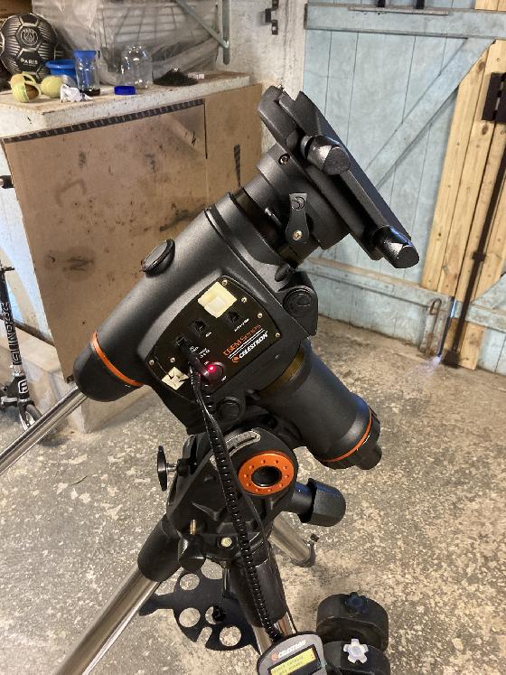 Monture équatoriale Celestron CGEM