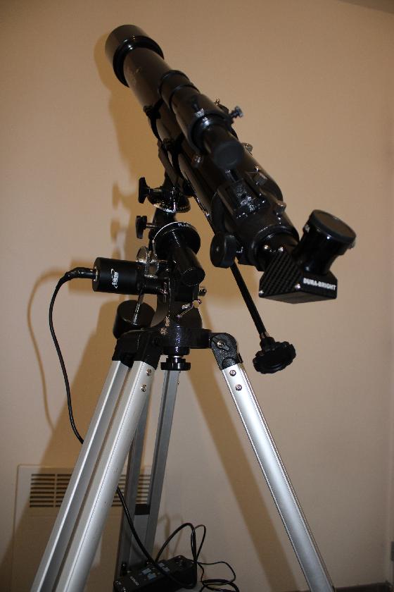 Lunette Skywatcher 90/900 sur EQ-2 motorisée