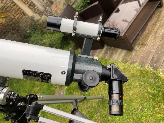 Lunette Meade 90/1000 sur monture EQ3/2 motorisée 2 axes