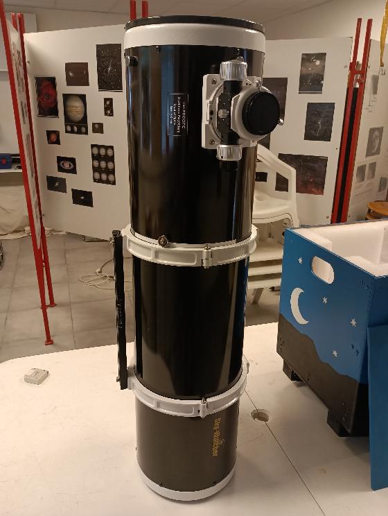 Newton skywatcher 200/1000