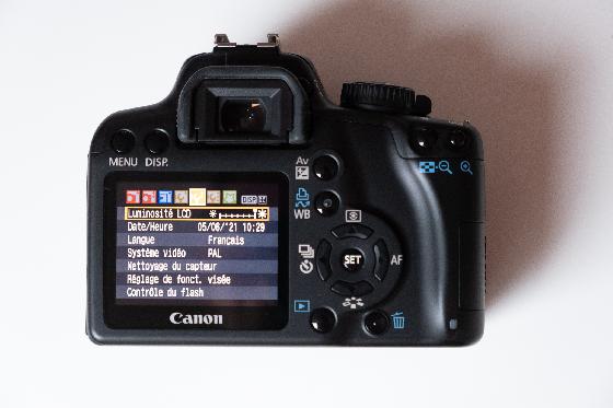 Canon  1000D défiltré + accessoires