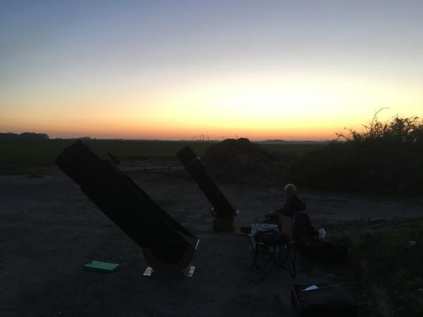 ambiance de début de nuit au Marathon de Messier 2018