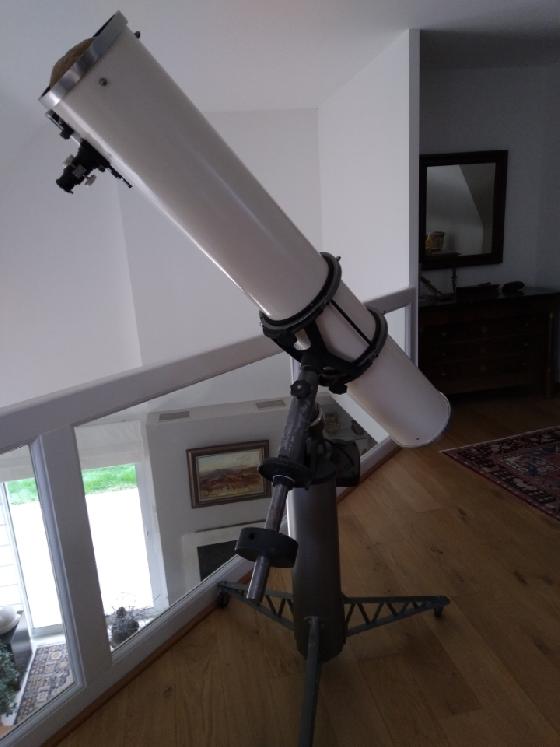 Vends une lunette  CAVE-ASTROLA 200/1600